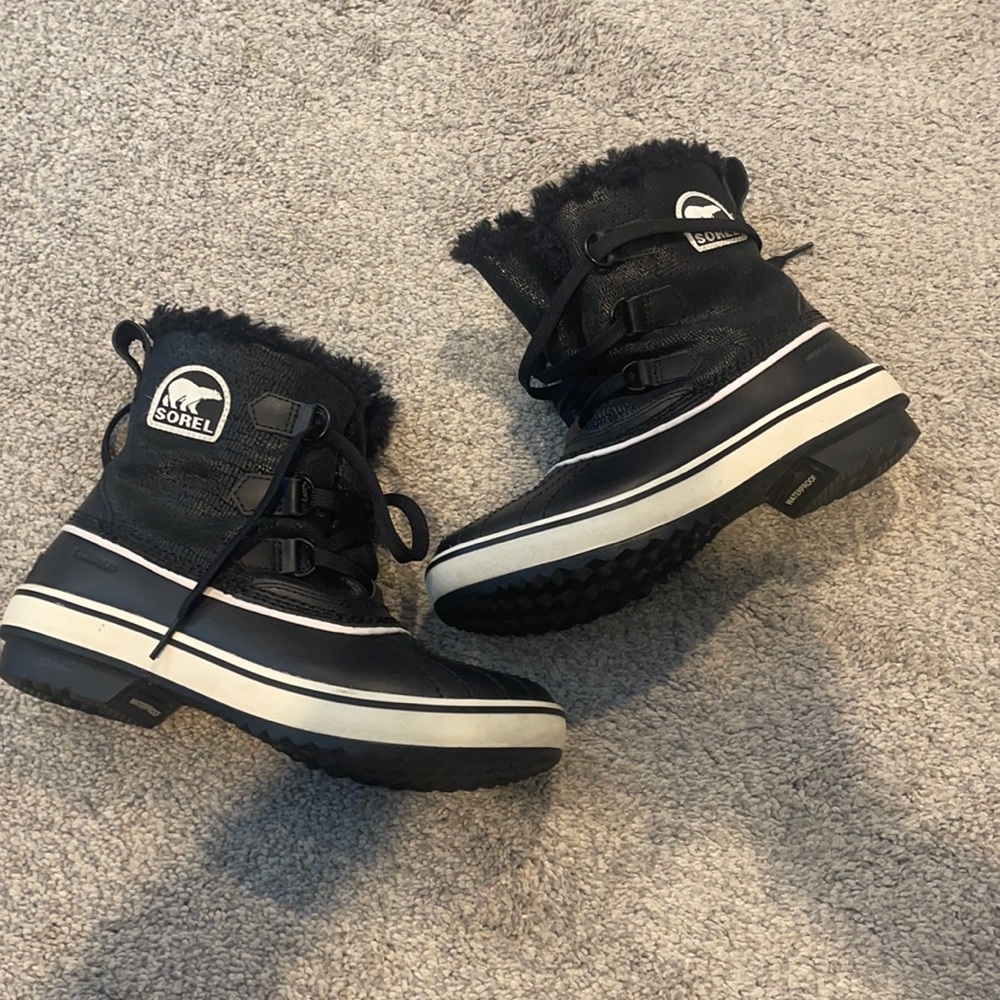 Sorel black Tivoli mid calf faux fur snow boots